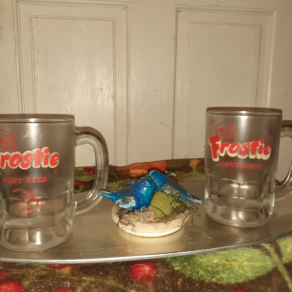 Vintage mugs - Picture 2 of 2